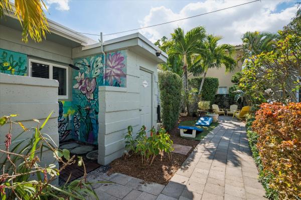 Lake Ridge, 1123-1125A NE 14th Ave #1-3, Fort Lauderdale, Florida 33304, image 1
