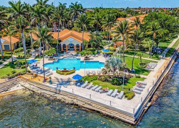 The Yacht Club On The Intracoastal, 135 Yacht Club Way #305, Hypoluxo, Florida 33462, image 2