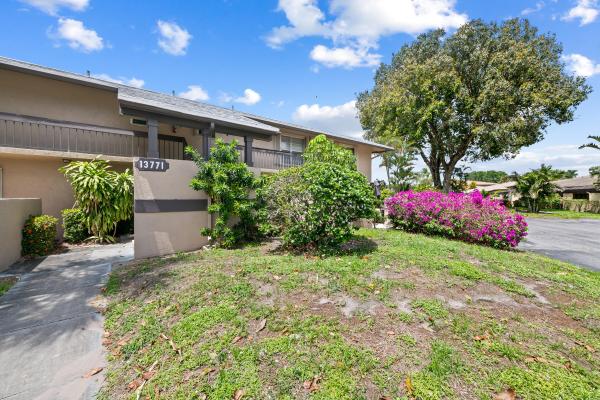 Palm Greens At Villa Del Ray, 13771 Via Aurora #D, Delray Beach, Florida 33484, image 2