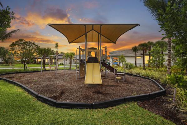 13921 Viviant Dr, Palm Beach Gardens, Florida 33412, image 2
