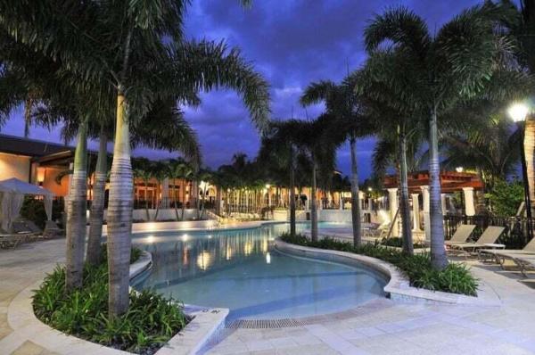Hampton At Aberdeen, 8099 Cassia Dr, Boynton Beach, Florida 33472, image 2