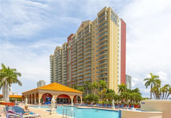 Intracostal Yacht Club, 16900 N Bay Rd #501, Sunny Isles Beach, Florida 33160, image 2