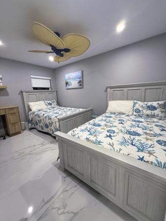 Lloyd Estates, 631 NW 39th St, Oakland Park, Florida 33309, image 3