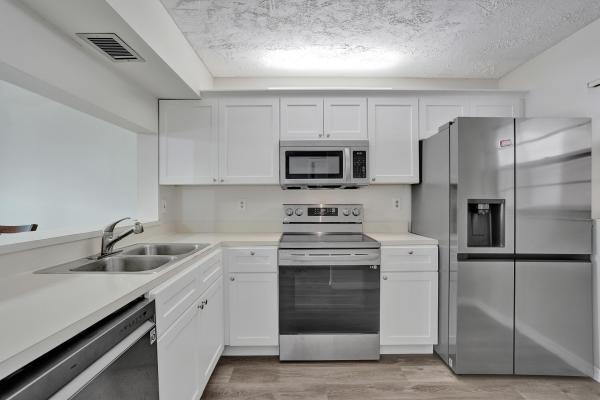 Sabal Palm Of Pine Island Ridge, 1920 Sabal Palm Dr #203, Davie, Florida 33324, image 3