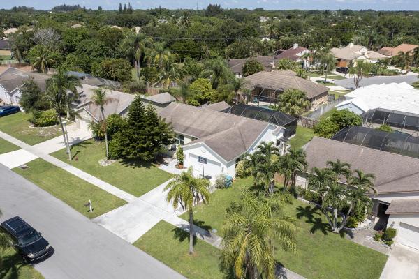Clover Bend At The Meadows, 35 Cedar Cir, Boynton Beach, Florida 33436, image 1
