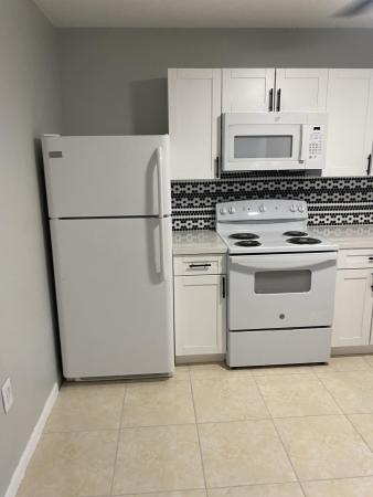Fort Pierce Residential, 2105 Delaware Ave, Fort Pierce, Florida 34950, image 1