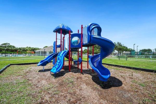 Waterstone Villas, 8604 NW Giovanni Ave #143-4, Fort Pierce, Florida 34951, image 3