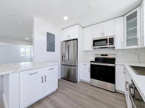 Coral Manor, 1441 SW 1st Ter, Deerfield Beach, Florida 33441, image 2