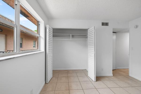 Boca Towne Centre, 450 SW 2nd Ave #2050, Boca Raton, Florida 33432, image 3