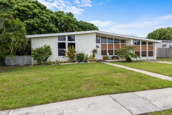 Lake Boynton Estates, 642 W Ocean Ave, Boynton Beach, Florida 33426, image 2