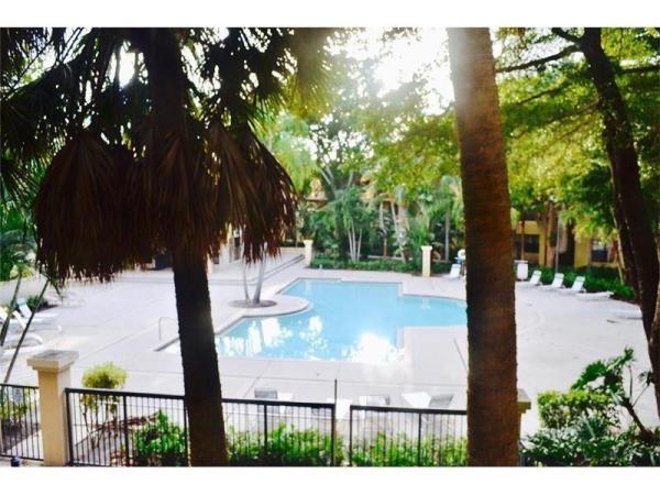 Palm-Aire Gardens, 4261 W Mcnab Rd #32, Pompano Beach, Florida 33069, image 1