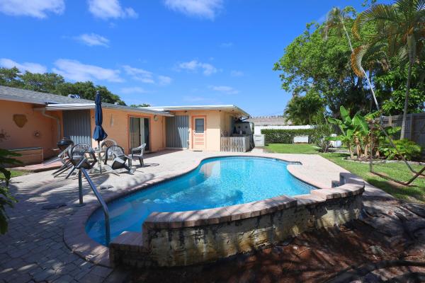 Boca Raton Square, 1259 SW 7th St, Boca Raton, Florida 33486, image 3