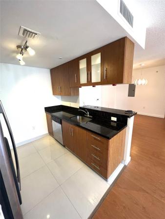 23 Biscayne Bay, 601 NE 23rd St #904, Miami, Florida 33137, image 1