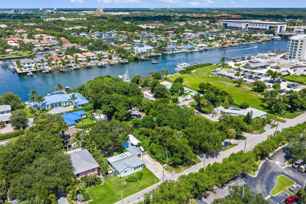 11213 Ellison Wilson Rd, North Palm Beach, Florida 33408, image 2