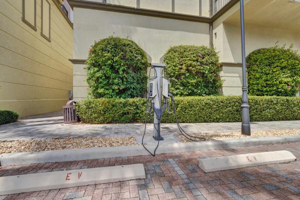 Wilton Station, 2617 NE 14th Ave #102, Wilton Manors, Florida 33334, image 3