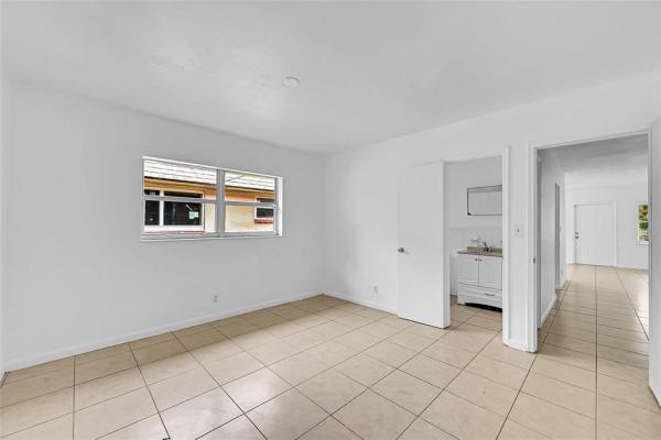 South Middle River, 1218 NW 6th Ave, Fort Lauderdale, Florida 33311, image 2