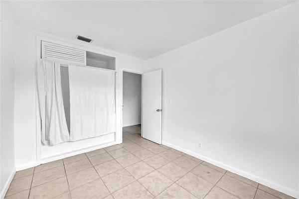 South Middle River, 1218 NW 6th Ave, Fort Lauderdale, Florida 33311, image 1