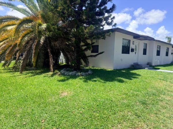 Dania Country Club Estates, 245 NE 1st Ter #1-2, Dania Beach, Florida 33004, image 1