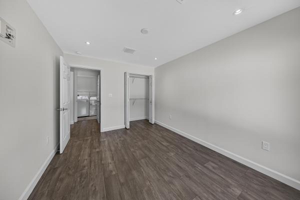 Harlem McBride, 410 NE 34th St, Oakland Park, Florida 33334, image 2