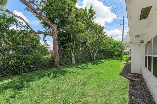 2638 Gately Dr E #125, West Palm Beach, Florida 33415, image 1