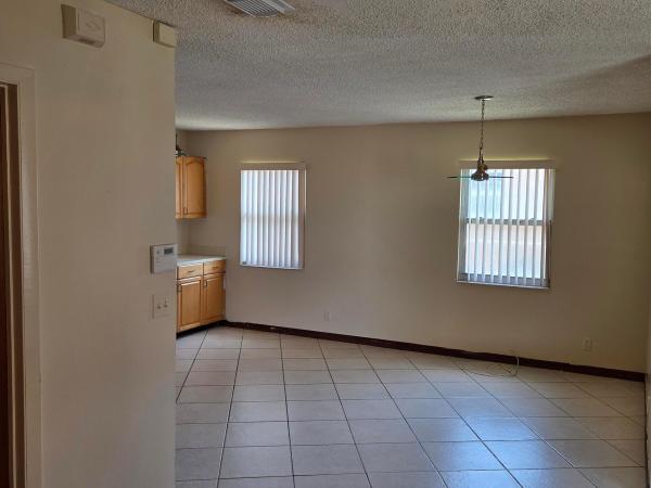 Sutton Manor, 734 NE 1st St, Boynton Beach, Florida 33435, image 2