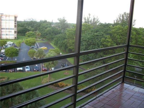 The Elm, 1000 Saint Charles Pl #701, Pembroke Pines, Florida 33026, image 3