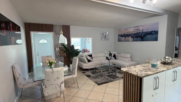 Rolling Green Ridge Seacrest, 3275 Orange St, Boynton Beach, Florida 33435, image 1