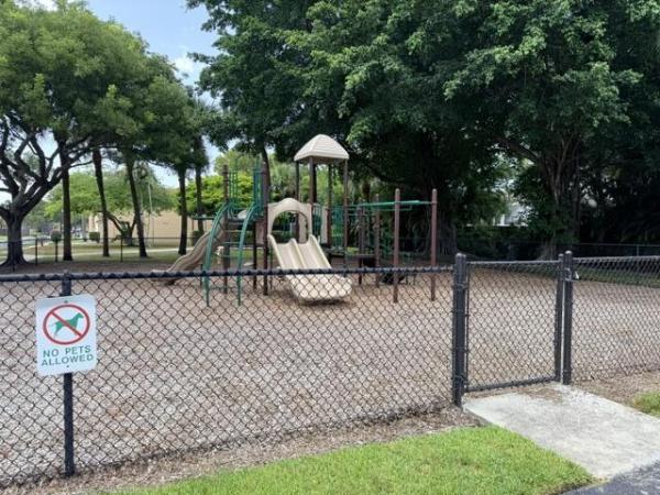 Meadow Lakes At Hillsboro Country Club, 10169 Serene Meadow Dr N, Boca Raton, Florida 33428, image 2