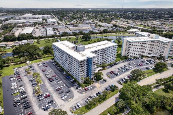 Hillcrest, 4200 Hillcrest Dr #217, Hollywood, Florida 33021, image 1