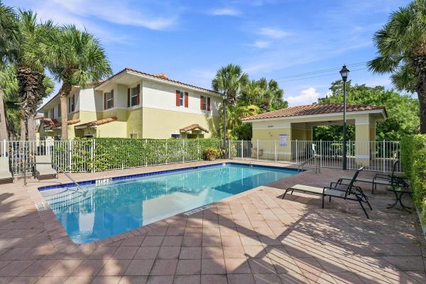 The Oaks At Oakland Forest, 3105 NW 25th Ter, Oakland Park, Florida 33309, image 2