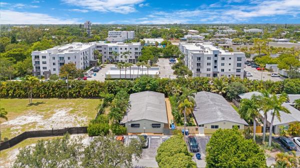 Edgewater Estates, 2117 NE 14th Ave #1-4, Wilton Manors, Florida 33305, image 3