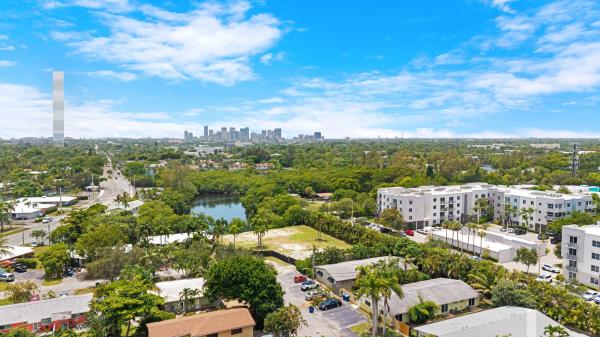 Edgewater Estates, 2117 NE 14th Ave #1-4, Wilton Manors, Florida 33305, image 1