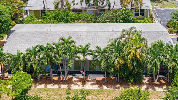 Edgewater Estates, 2117 NE 14th Ave #1-4, Wilton Manors, Florida 33305, image 3