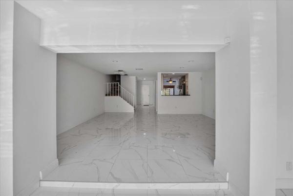 The Horizons Of Boca Lago, 21682 Cypress Rd #11D, Boca Raton, Florida 33433, image 1