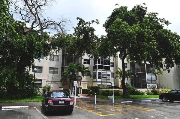 Omega, 1681 NW 70th Ave #402, Plantation, Florida 33313, image 1