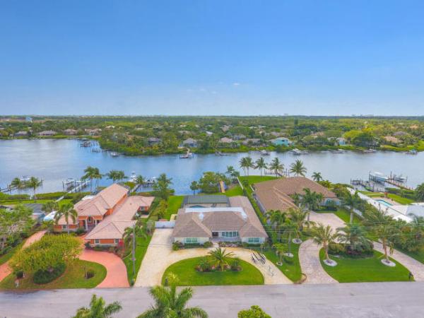 35 SE Saddleback Rd, Jupiter, Florida 33469, image 1