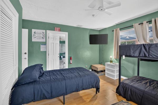 Melrose Park, 1000 Tennessee Ave, Fort Lauderdale, Florida 33312, image 1