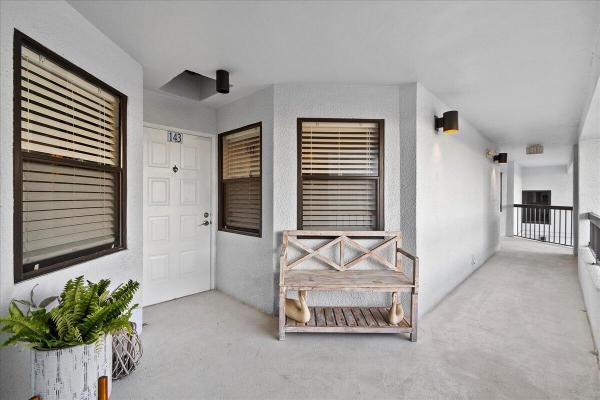 143 Bay Colony Dr N, Juno Beach, Florida 33408, image 2
