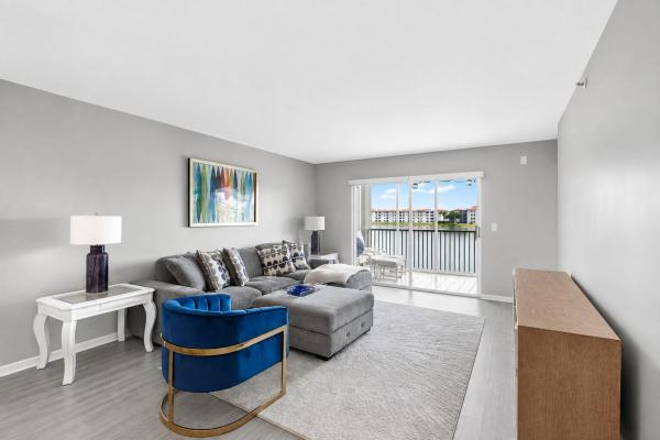Huntington Pointe, 14112 Huntington Pointe Dr #210, Delray Beach, Florida 33484, image 3