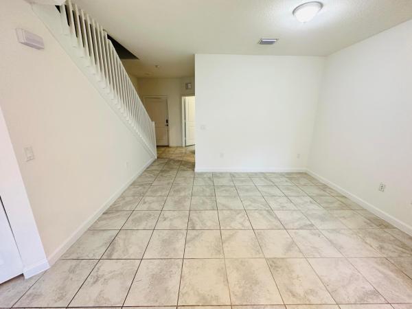 346 NE 208th Ter, Unincorporated Dade County, Florida 33179, image 2