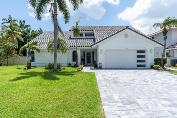 La Joya, 23246 L Ermitage Cir, Boca Raton, Florida 33433, image 1