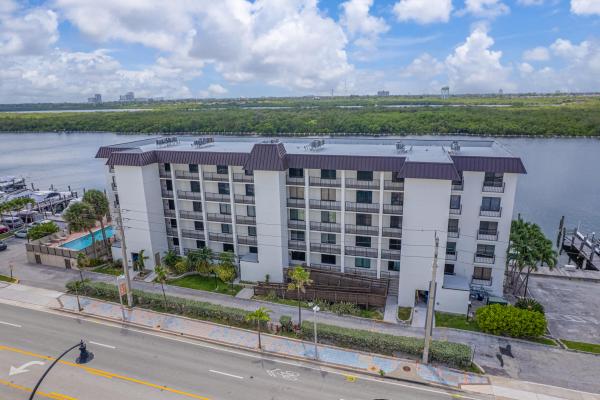 Yacht Harbour Villas, 3200 N Ocean Dr #104, Hollywood, Florida 33019, image 3