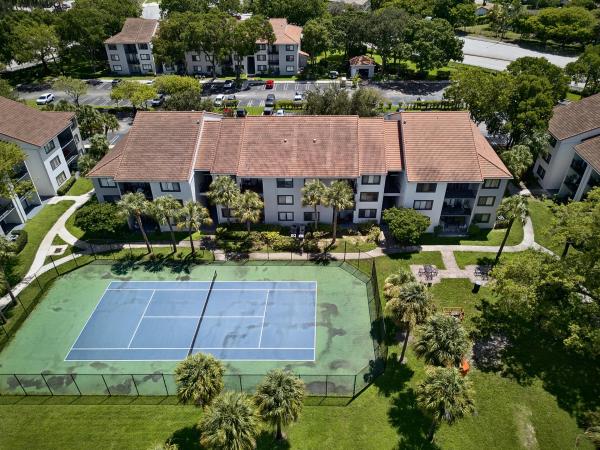 Visconti, 9088 W Atlantic Blvd #525, Coral Springs, Florida 33071, image 2