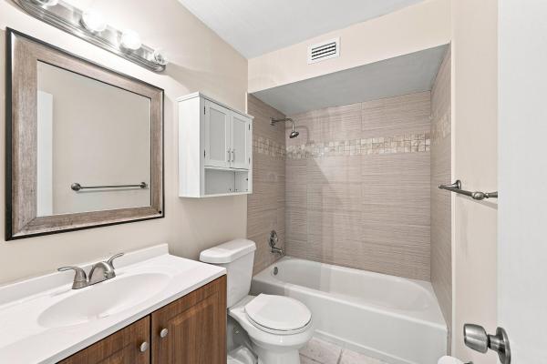 Riviera Park, 5951 NE 14th Ln #204N, Fort Lauderdale, Florida 33334, image 3
