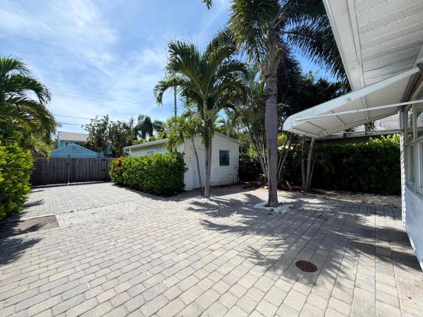 Lake Worth Town, 528 N J St, Lake Worth Beach, Florida 33460, image 1