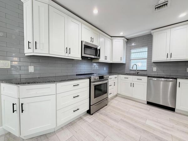 Lake Worth Town, 528 N J St, Lake Worth Beach, Florida 33460, image 3