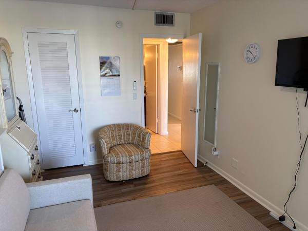 4070 Guildford D, Boca Raton, Florida 33434, image 3
