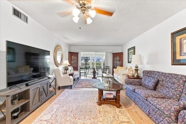 Lucaya Village, 2304 Lucaya Ln #C1, Coconut Creek, Florida 33066, image 1