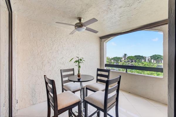 Lavers Resort & Racquet Club, 825 Egret Cir #504, Delray Beach, Florida 33444, image 1