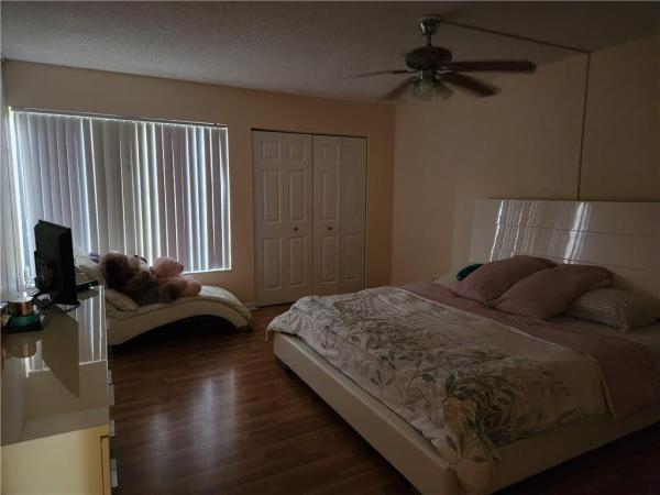 Horizons Of Inverrary, 7050 NW 44th St #403, Lauderhill, Florida 33319, image 1